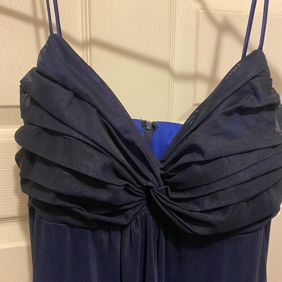 Formal/Prom dress size 5 - Picture 3 of 6